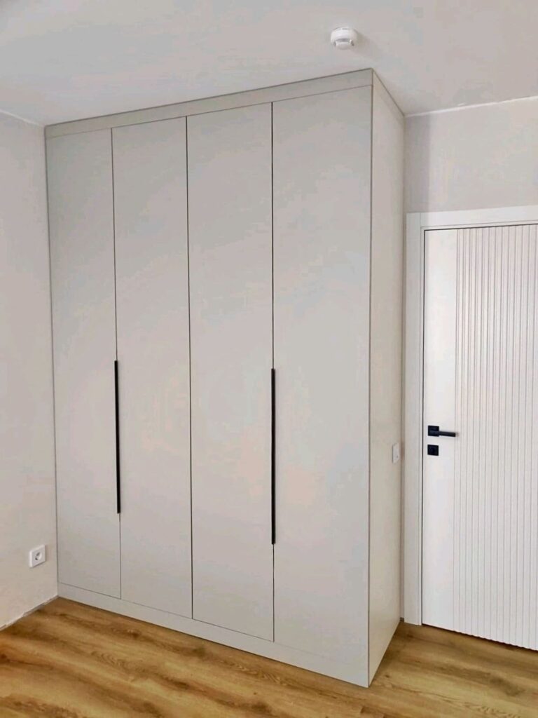 шкафы 23